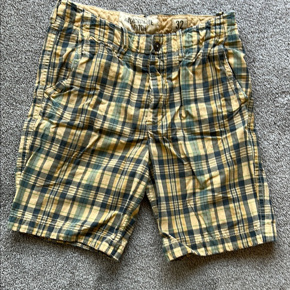 Abercrombie & Fitch Mens Shorts Yellow and Blue Plaid